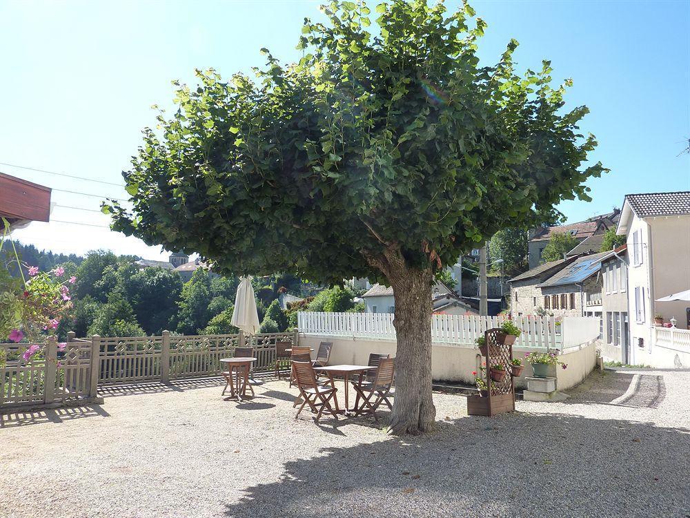 Hotel De La Plage Le Chambon-sur-Lignon Exterior foto